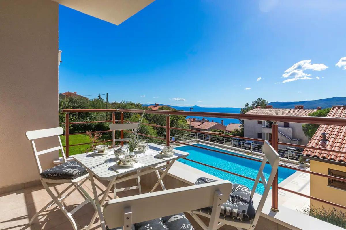 E&T Apartments With A Beautiful Pool غاباس الغرفة الصورة