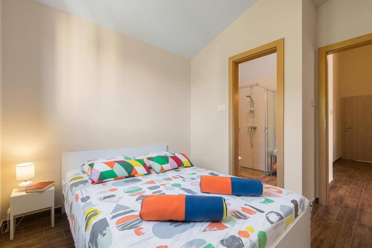 E&T Apartments With A Beautiful Pool غاباس المظهر الخارجي الصورة
